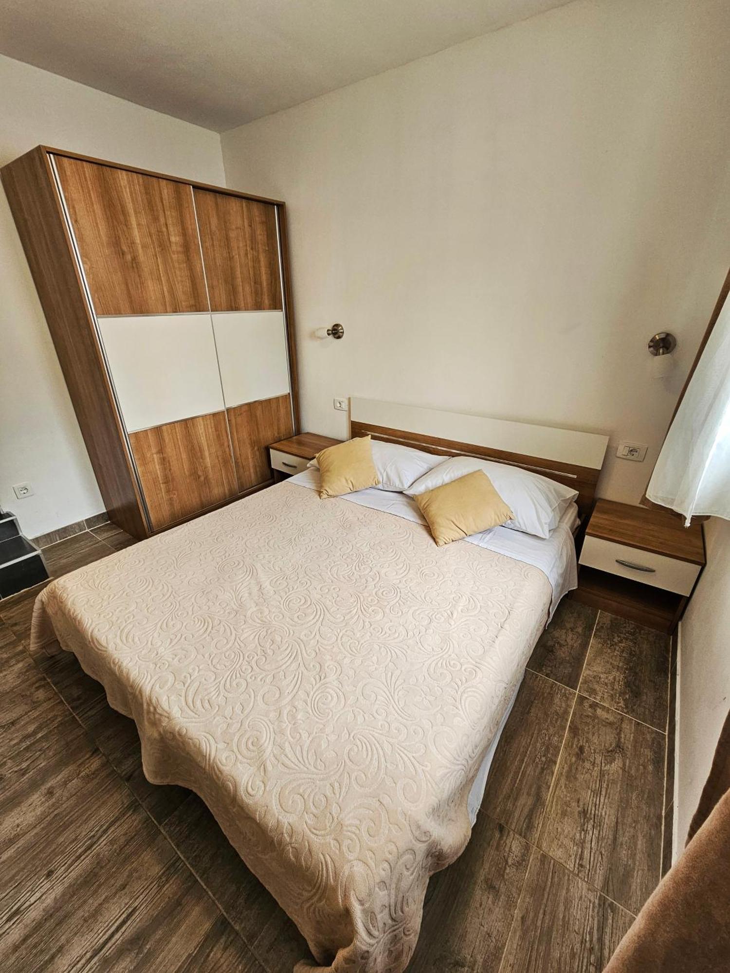 Apartments Plejic Seget Vranjica Eksteriør billede